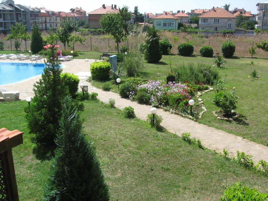 Chateau Aheloy Pomorie Bagian luar foto
