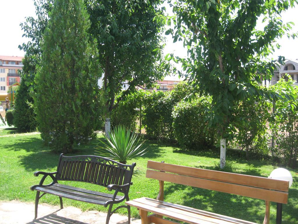 Chateau Aheloy Pomorie Bagian luar foto