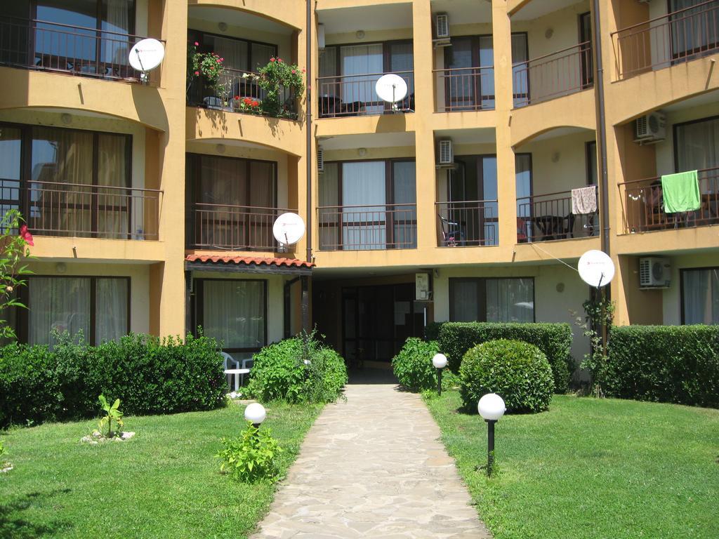Chateau Aheloy Pomorie Bagian luar foto